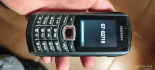 Teléfono Samsung B2710 resistente al agua