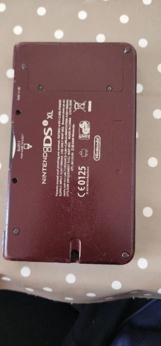 Nintendo DSi XL Marrón con funda
