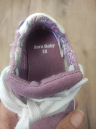 Zapatillas bebé niña talla 18