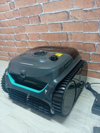 Robot Limpiafondos WYBOT C2 Vision AI