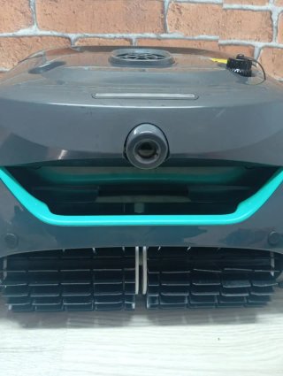 Robot Limpiafondos WYBOT C2 Vision AI
