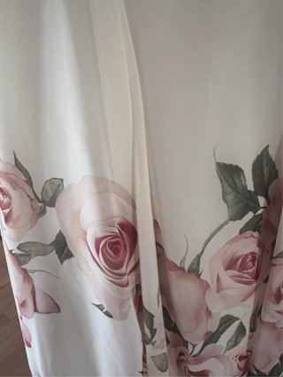 Abito Rinascimento pizzo e fiori