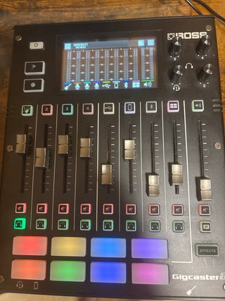 Boss Gigcaster 8 Mesa de Mezclas