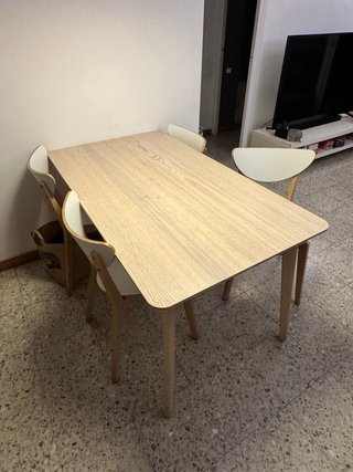 Mesa de cocina y 4 sillas