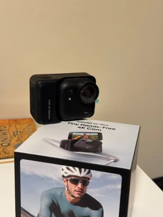 Insta360 GO Ultra 4K + Accesorios