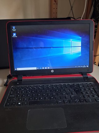 Portátil HP Pavilion 2016 Negro/Rojo