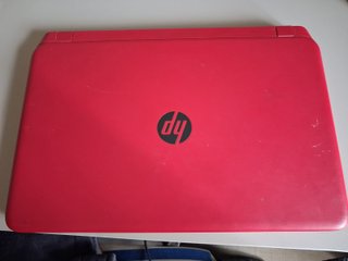 Portátil HP Pavilion 2016 Negro/Rojo