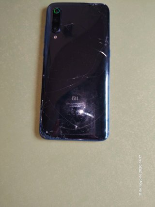 Xiaomi Mi 9 y piezas