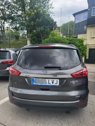 Ford S-MAX 2.5 190 FHEV titanium