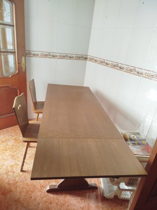 Conjunto mesa y 2 sillas cocina madera
