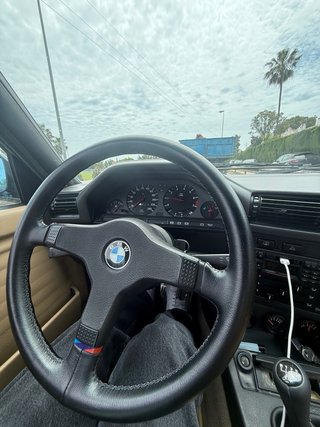 BMW E30 1988