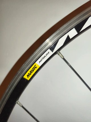 Llanta carretera Mavic Aksium