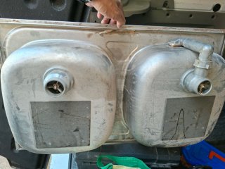 Lavabi doppio in metallo