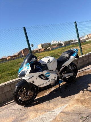 Honda CBR 600 F4i 2002