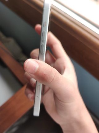 iPhone 15 128GB Blanco - 86% Batería