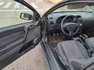 Opel Astra 2004