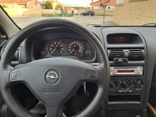 Opel Astra 2004