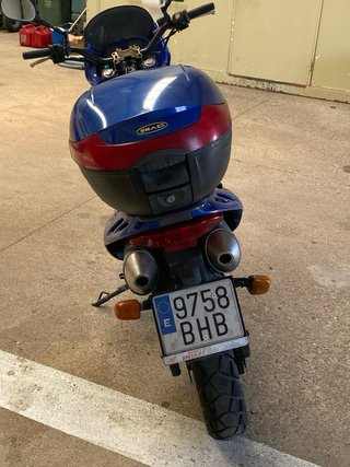 Aprilia Pegaso 650 Azul