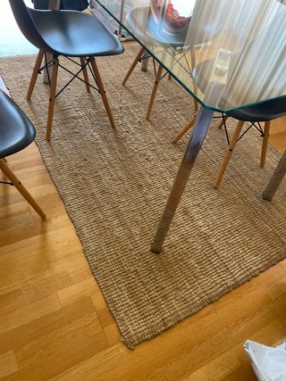 Mesa de cristal y metal