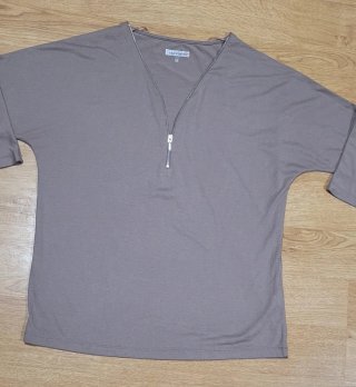 Camiseta In Extenso cremallera beige Talla M