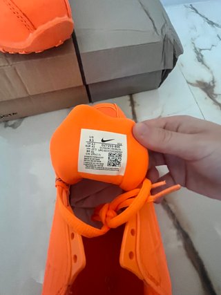Scarpe Nike Arancioni pronta consegna