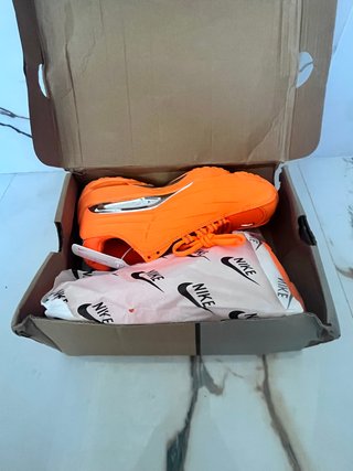 Scarpe Nike Arancioni pronta consegna