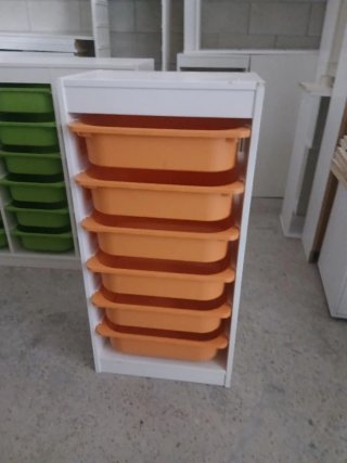 Cajoneras Ikea madera con cajones