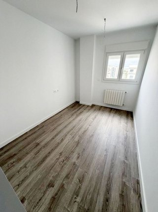 Piso en alquiler en Poniente-Norte - Miralbaida - Parque Azahara en Córdoba