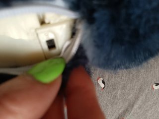 Muñeco interactivo peludo