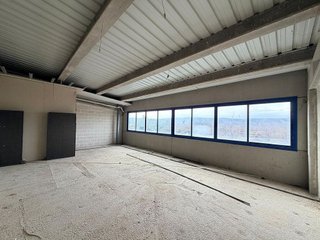 Nave industrial en alquiler en Velilla de San Antonio