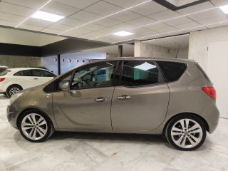 Opel Meriva FULL EQUIP - ENGANCHE 2011