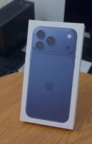 iPhone 17 Pro Max Azul