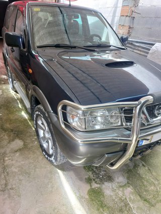 Nissan Terrano II 2004