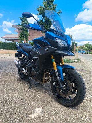 Yamaha Tracer 900 GT Azul y Negra