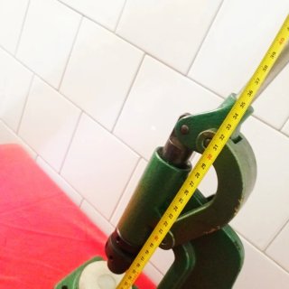 Prensa remachadora C-50