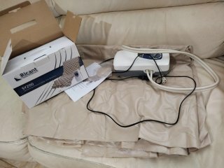Cama articulada motorizada para enfermos
