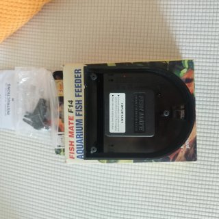 Comedero automático peces Fish Mate F14