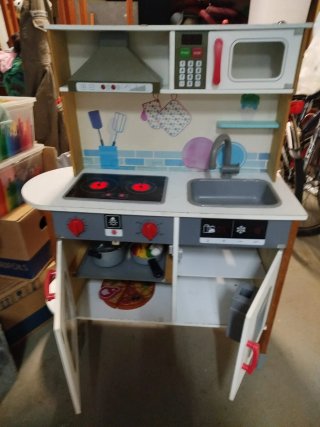 Cocina de juguete de madera