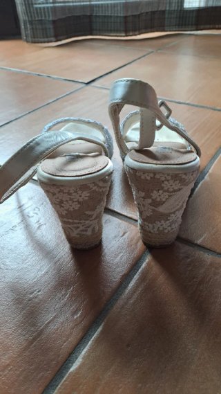 Sandalias de cuñas, ideal novias y eventos