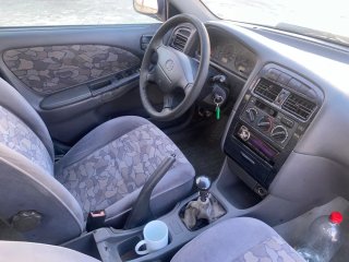 Toyota Avensis 1998