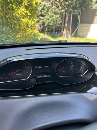 Peugeot 208 2014