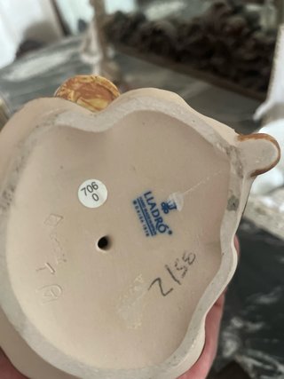 Figura Lladro Niña con Cubos