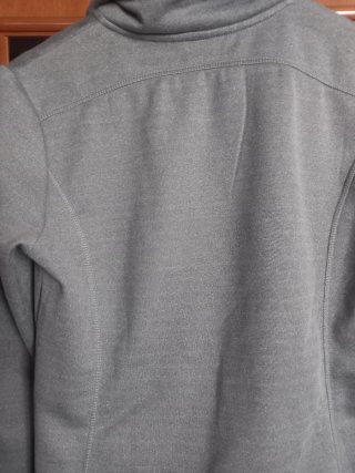 Sudadera gris y blanca talla S