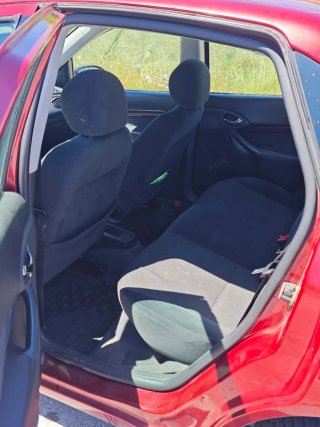 Ford Focus 2000