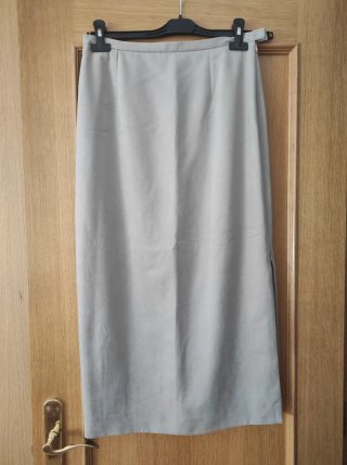 Traje beige manga corta