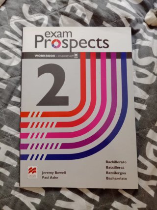 EXAM PROSPECTS 2 Student's book: libro de texto...