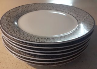Set Platos y Cubiertos Diseño Geométrico
