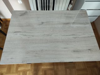 Mesa de comedor moderna