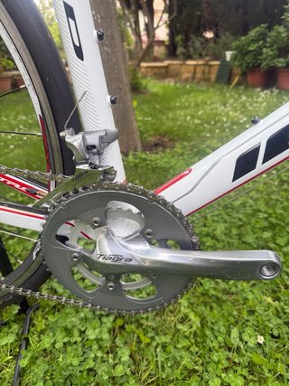 Bicicleta de carretera Ideal blanca