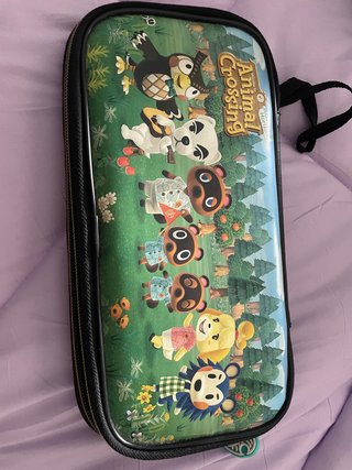 Nintendo Switch + Funda Animal Crossing